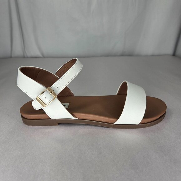 NWOT Steve Madden Dina Flat Sandals - White - Picture 3 of 7